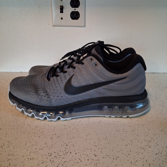 SIZE 11.5 - NIKE AIR MAX 2017, COOL GREY/BLACK. PRE-OWNED NO BOX. - Picture 1 of 12
